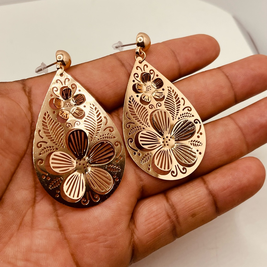 Gold Plated Earrings For Women Flowers Design 25$